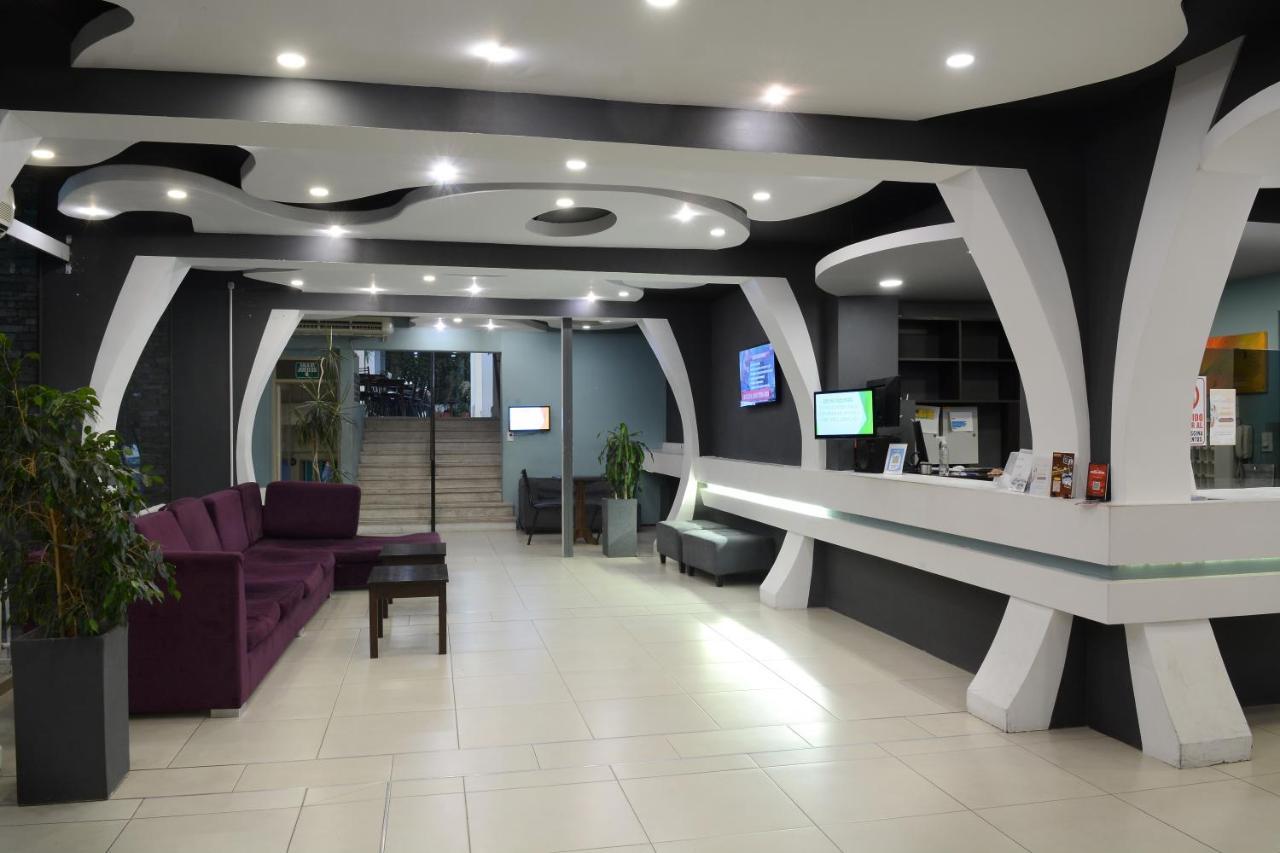 Hotel El Condado Вілья-Карлос-Пас Екстер'єр фото