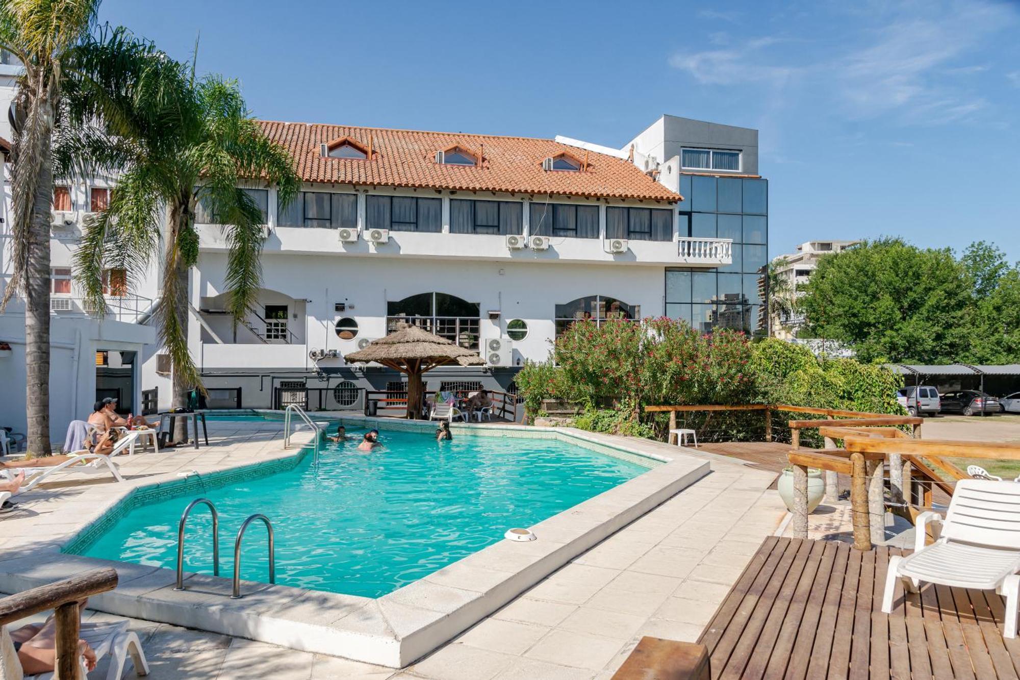 Hotel El Condado Вілья-Карлос-Пас Екстер'єр фото